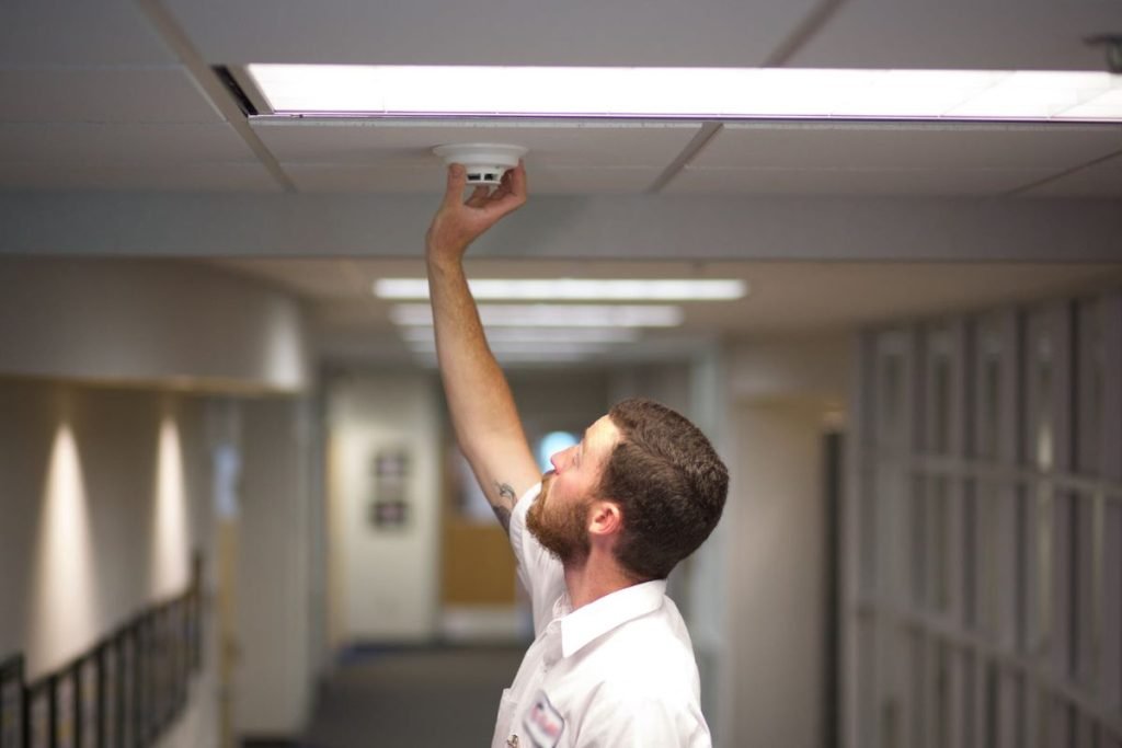 5 Detector Repair Services Tips for Faulty Smoke Detectors